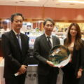 (由左自右)Noritake海外營業部總經理 Mr. Hidenori Tanaka，彩繪大師Mr. Masami Okada，旺代企業負責人 王璿(Kelly)