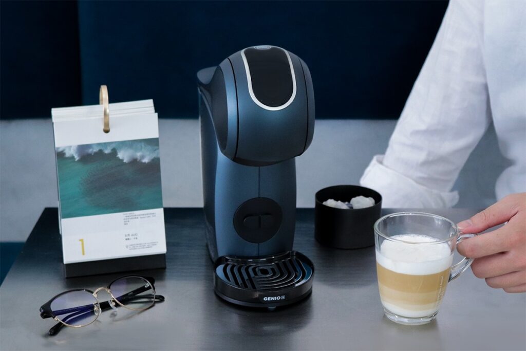  雀巢多趣酷思膠囊咖啡機Genio S Touch登台