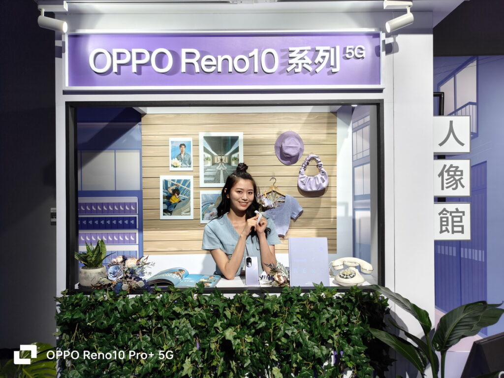 OPPO Reno10 Pro+以1x （左圖），3x（右圖）焦段完美構圖，一鍵拍出具故事感張力的人像美照。