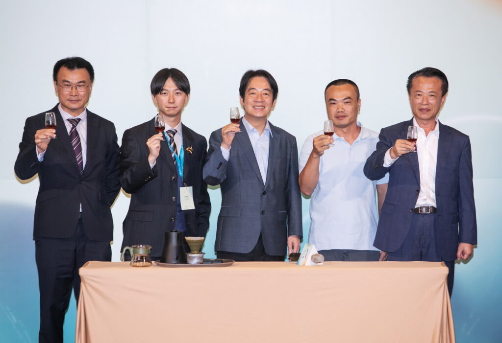 臺灣本土精品咖啡成功開拓國際市場，「COE卓越盃」最終評選前20名精品咖啡組「臺灣隊」，將於8／24前進國際競標。