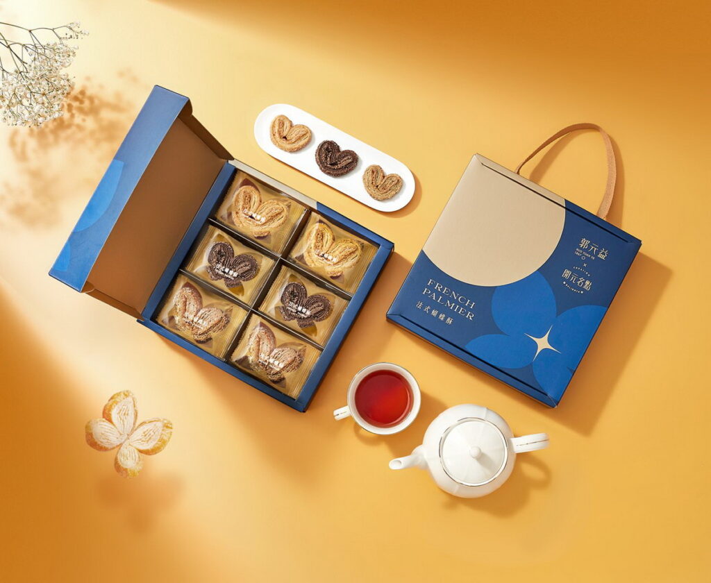 「開元名點X郭元益 法式蝴蝶酥禮盒」，一盒即享三種風味：經典原味、濃郁巧克力及香醇咖啡，絕對是2023年中秋最具風味與品味的送禮首選。