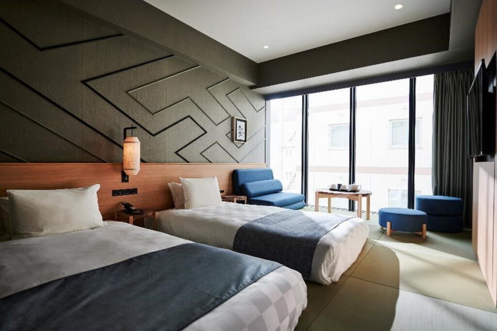 舒適客房舖設榻榻米，空間充滿日式風格，令人放鬆。（©淺草豪景飯店）