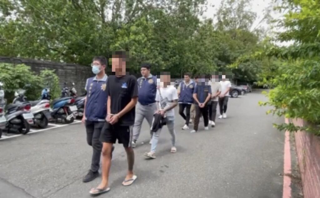 解送人犯