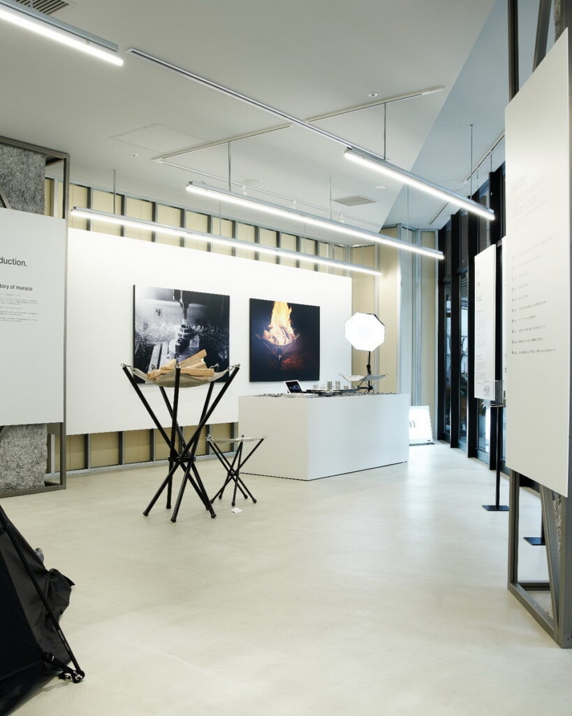 muraco TACHIKAWA，店面以「Factory × Gallery」的設計理念呈現，極簡風格，宛如藝術館的典雅意境。(©muraco)