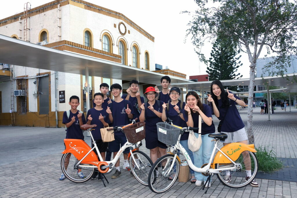 歡迎民眾騎乘Youbike 前往嘉油鐵馬道、kano遊客中心 