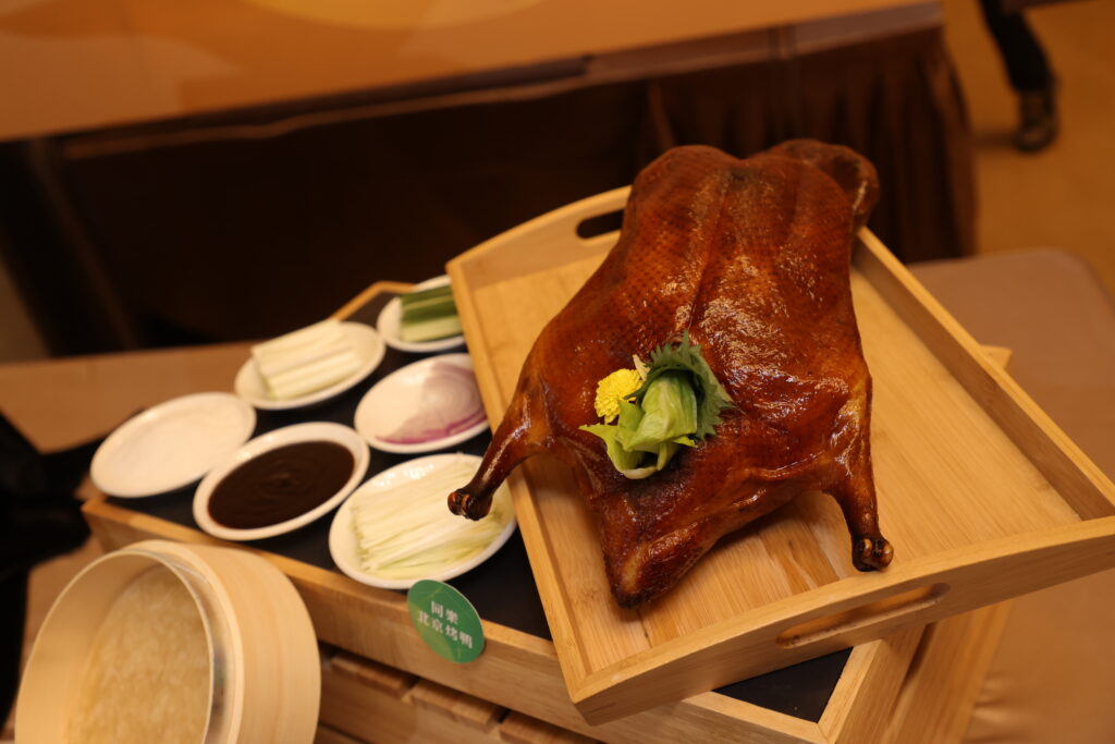 2023亞太年度十大名菜點：新加坡同樂海鮮餐廳 同樂北京烤鴨