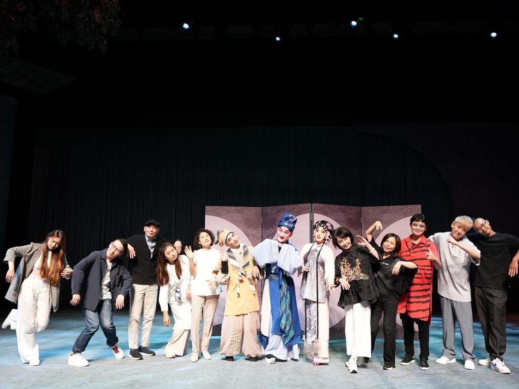 2023國光劇團【魔幻雙齣】演出—《死生一夢》、《陰陽雙照》彩排記者會大合照。（圖/歌劇院提供）