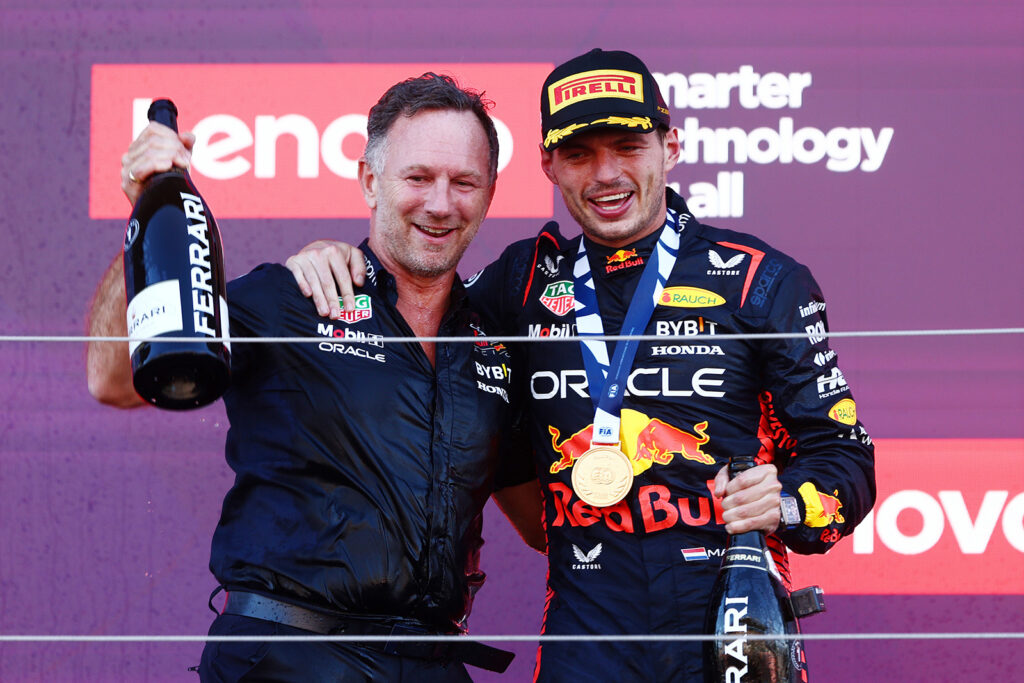紅牛車隊負責人Christian Horner（左）為奪第六個車隊總冠軍感到自豪，並展望Max Verst