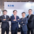 (左三)伊頓電氣東亞區副總裁兼總經理 嚴慶和，（右三）伊頓電氣台灣與菲律賓總經理 宮鴻華