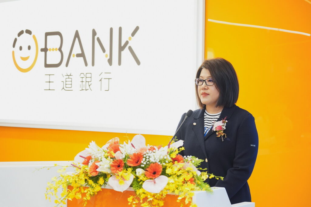 圖說:王道銀行南京復興分行開幕，董事長駱怡君表示，將以在地客戶需求為核心，藉由虛實整合，為客戶打造最好的服務體驗。