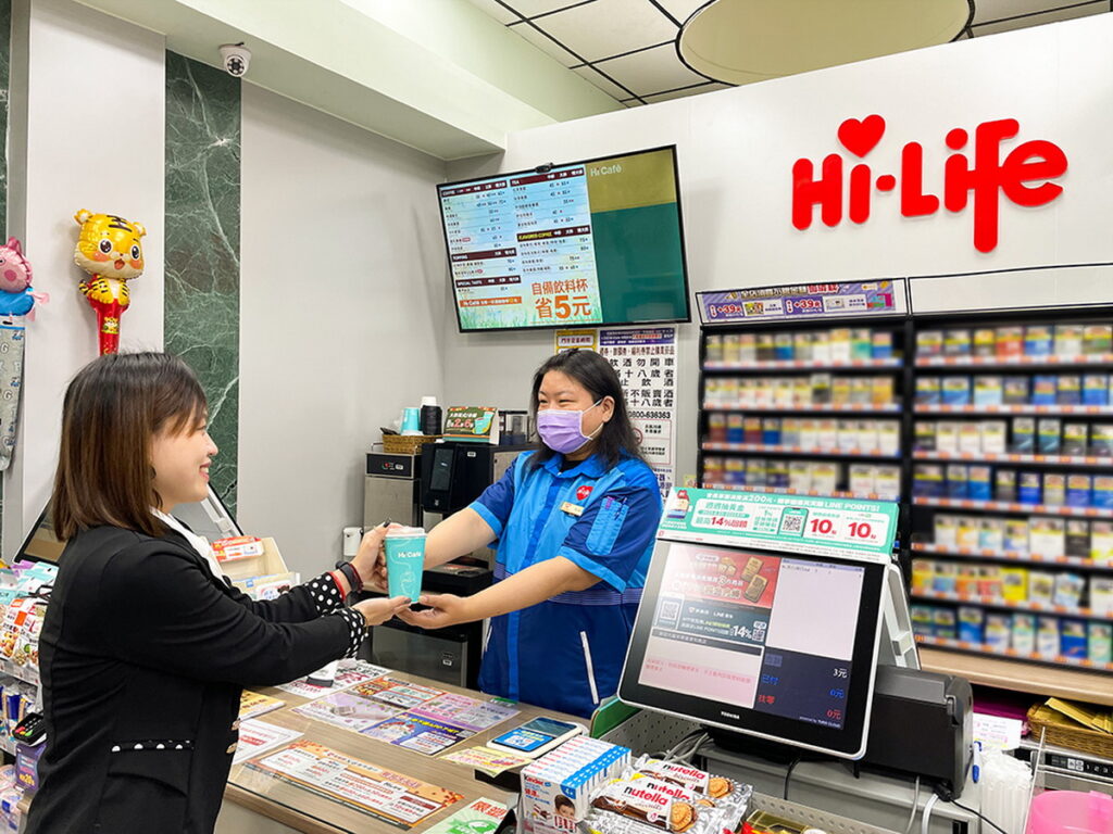 萊爾富樹林監理所門市9月1日盛大開幕，門市提供現煮咖啡服務，滿足洽公民眾各式民生需求