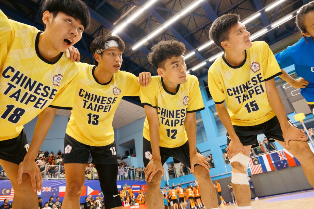 圖說：中華台北隊選手在球場上奮戰，努力為團隊爭取冠軍戰vs荷蘭。