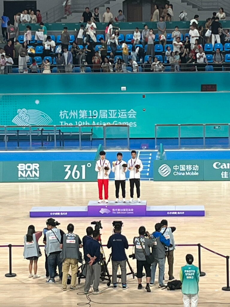 王宥鈞與黃品睿獲得男子組自由式滑輪溜冰速度過樁奪得金牌及銅牌