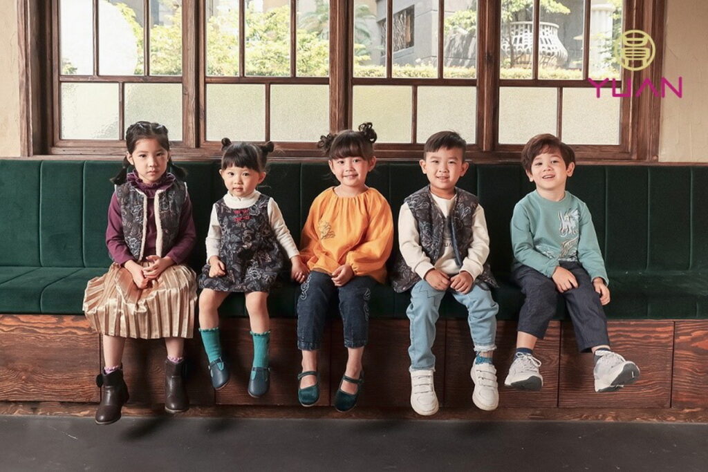 麗嬰房旗下最新品牌「YUAN」，擁有東方血統與少數民族深刻輪廓，並在西方文化薰陶下淬煉而生。