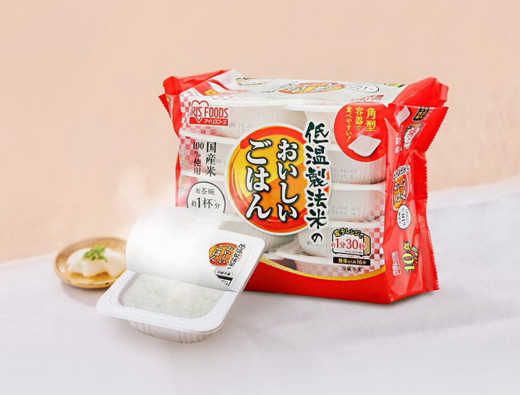 IRIS OHYAMA微波即食白飯，將日本一等米以微波盒裝呈現，只要90秒簡單微波一下，就可以享受到熱騰騰的美味白飯。