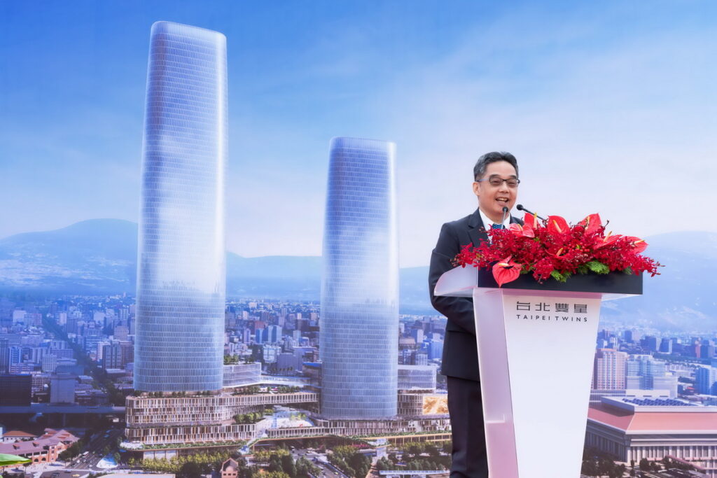 臺北市政府捷運工程局局長鄭德發表示，台北雙星位於台北市中心關鍵樞紐，將成為智慧運輸、人本交通的重點，未來有望帶動周邊發展，為台北打造全新風貌