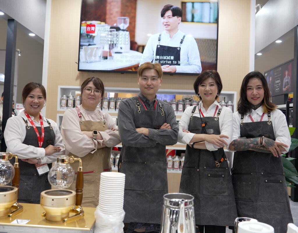  UCC咖啡團隊匯集四國世界冠軍，迎接2023國際咖啡展。