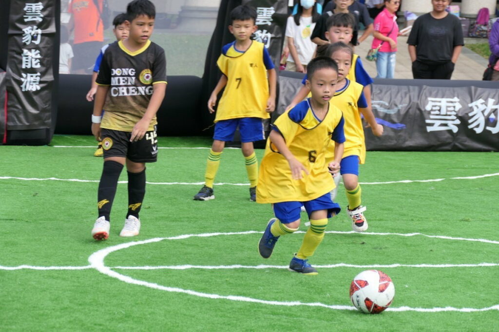 育人足球參與迷你足球全國大賽