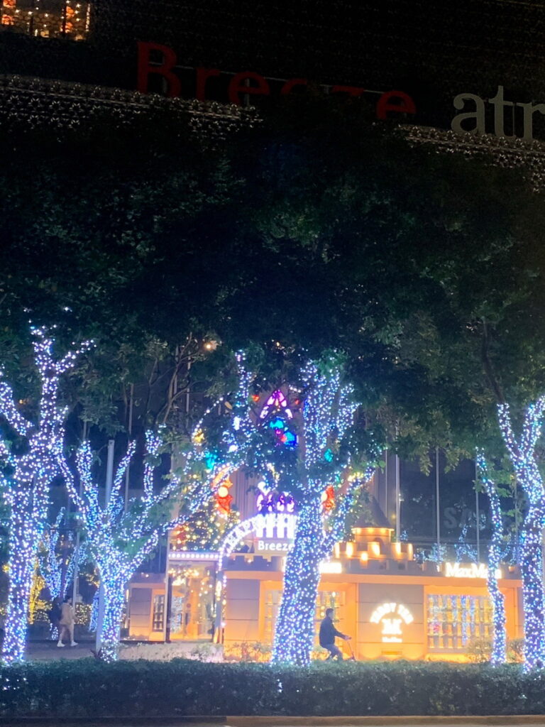 微風南山特色耶誕燈飾