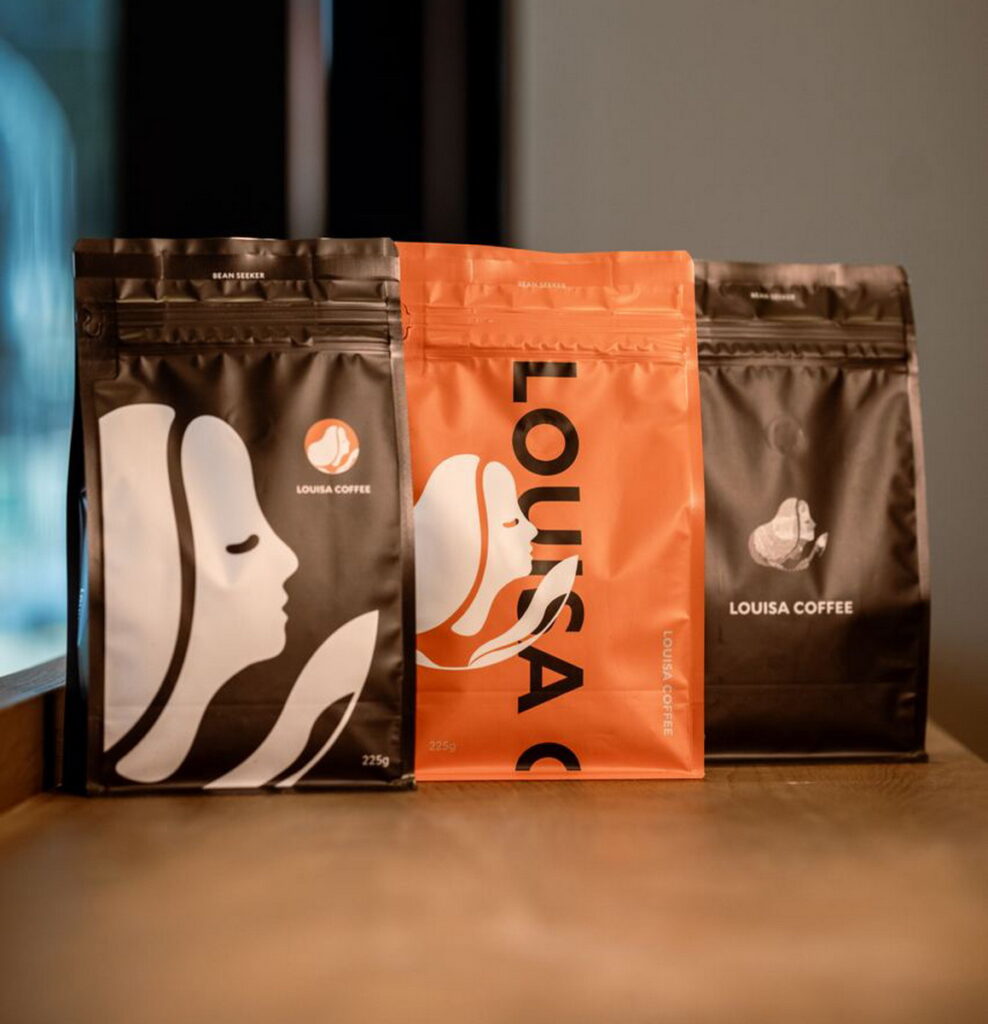 路易莎新加坡旗艦店推出全新CI風格的咖啡豆