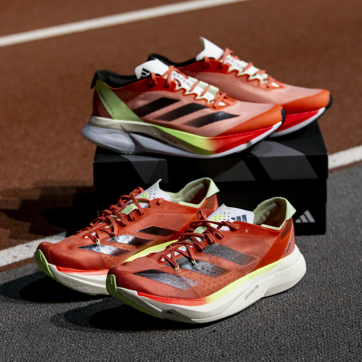 .adidas ADIZERO推出「赤富士紅」 全新配色驚艷登場