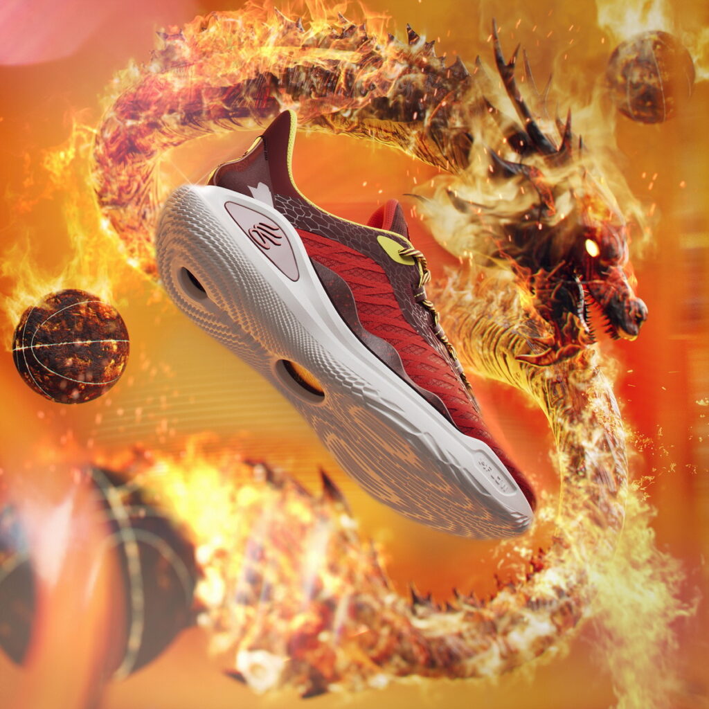 CURRY 11 X BRUCE LEE「Fire」配色，鞋面揮灑龍形印花，搭配火紅色調營造視覺震撼效果！