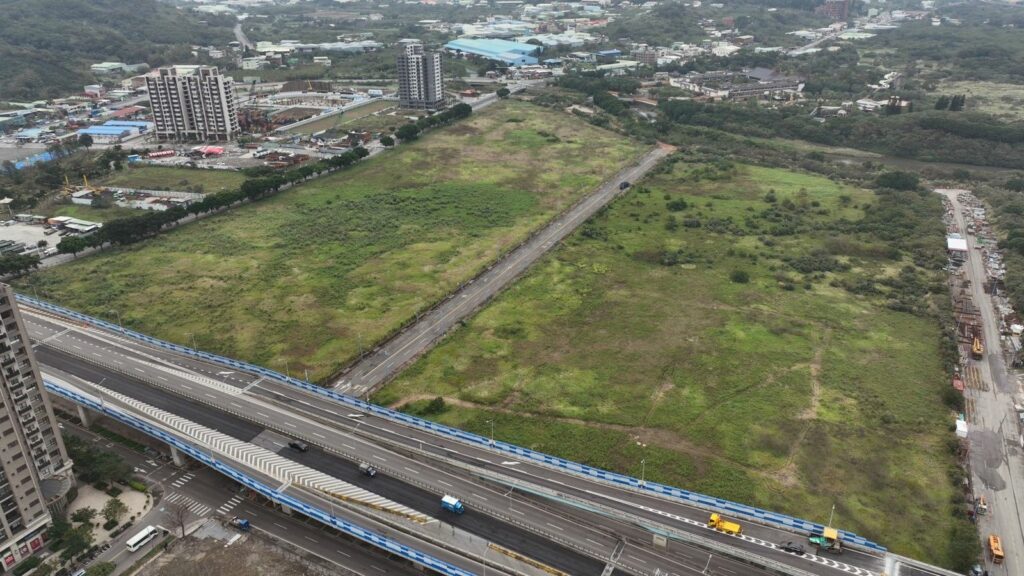 麗寶集團位於台北港附近持有8000坪，緊鄰61、64線東西向快速道，極適合大型物流進駐