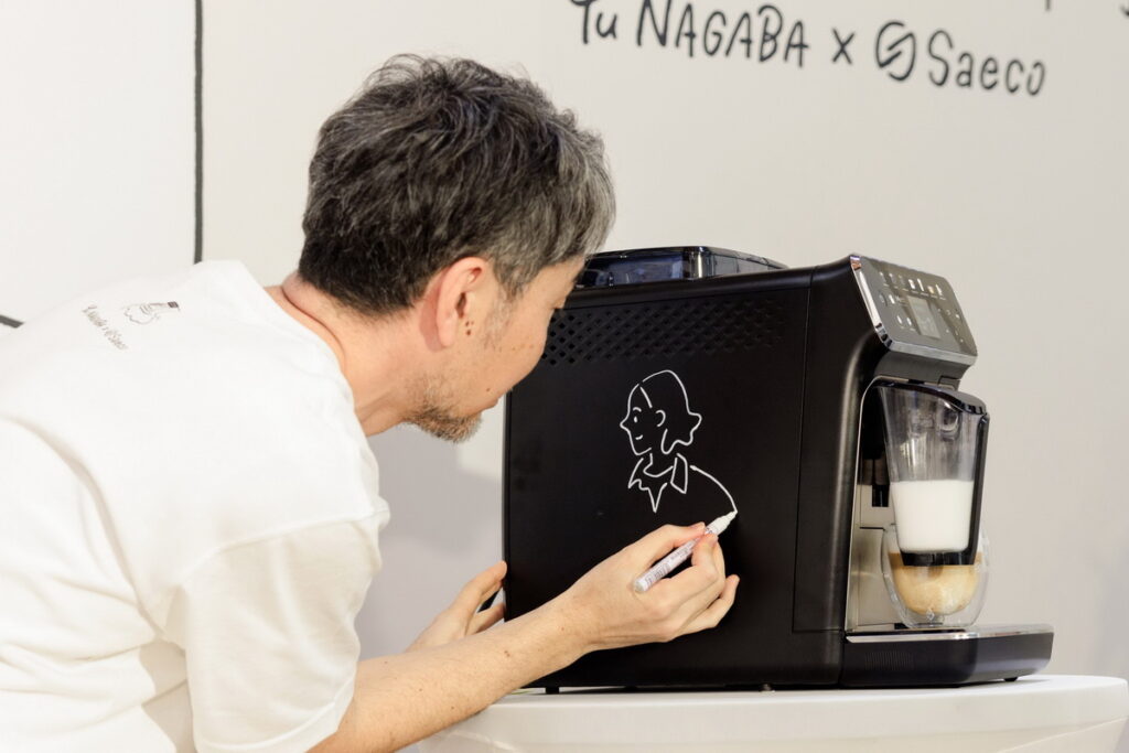 以極簡黑白線條進行繪製的藝術家Yu Nagaba 長場雄，不僅首次和咖啡機跨界聯名，更是睽違九年來台現身公開活動！