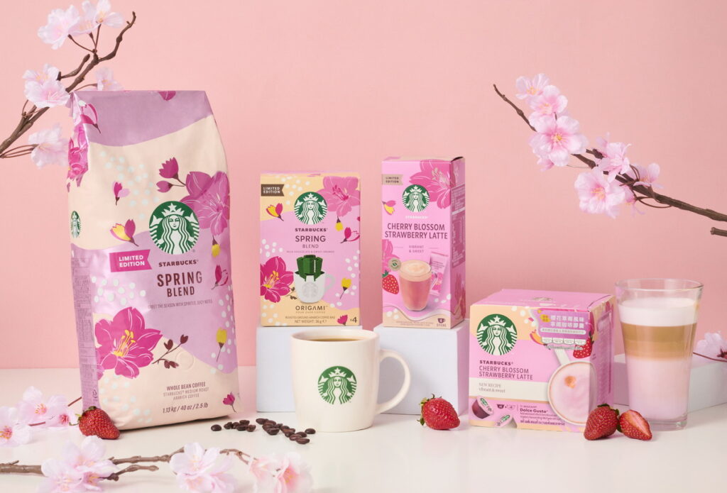 雀巢（Nestlé）攜手星巴克（Starbucks®）推出4款「Starbucks® At Home 星巴克®春季限定咖啡」 完美融合優雅櫻花香&清新草莓甜的櫻花草莓風味拿鐵，交織出最浪漫的星享受！