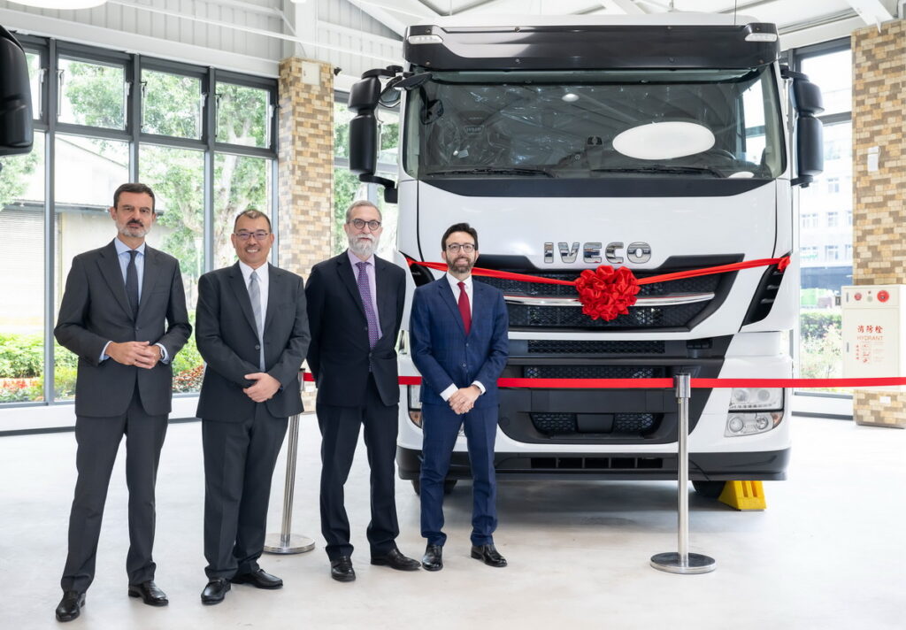 落實ESG企業永續發展的經營目標，安東集團本次捐贈IVECO STRALIS 43噸曳引車予國立臺北科技