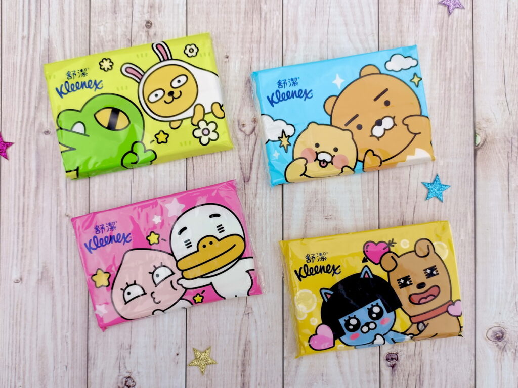 今夏出遊必帶的可愛爆擊款就是「舒潔X Kakao Friends Say Cheese」夏季限定新裝聯名系列，繽紛色系搭配經典角色們呆萌討喜的表情，隨身攜帶時時刻刻都好療癒!