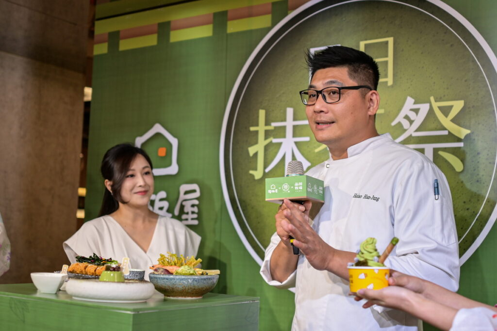 漢榮主廚介紹本次聯名活動全新菜品。