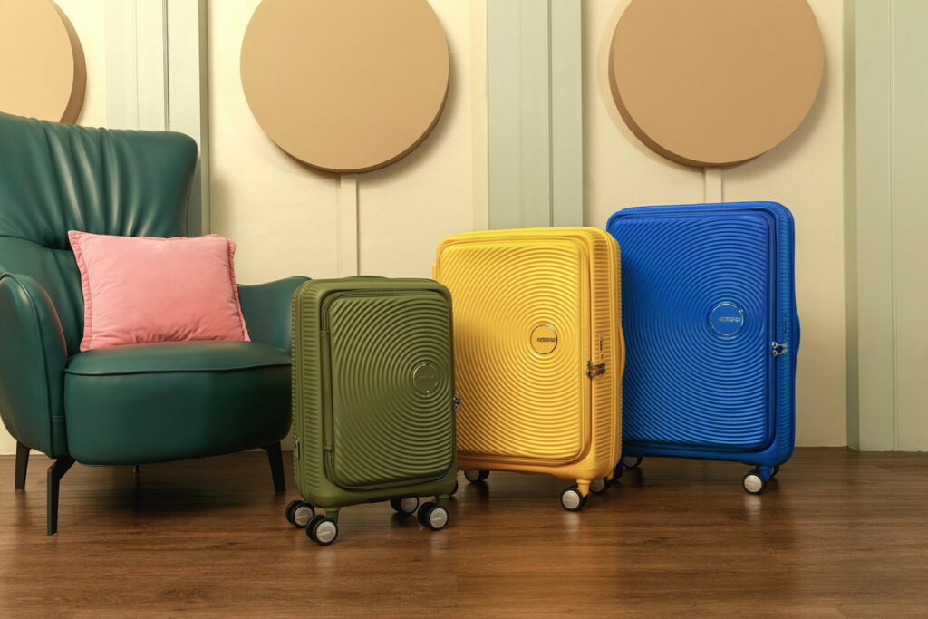 American Tourister CURIO系列  變身美式復古女孩去旅行