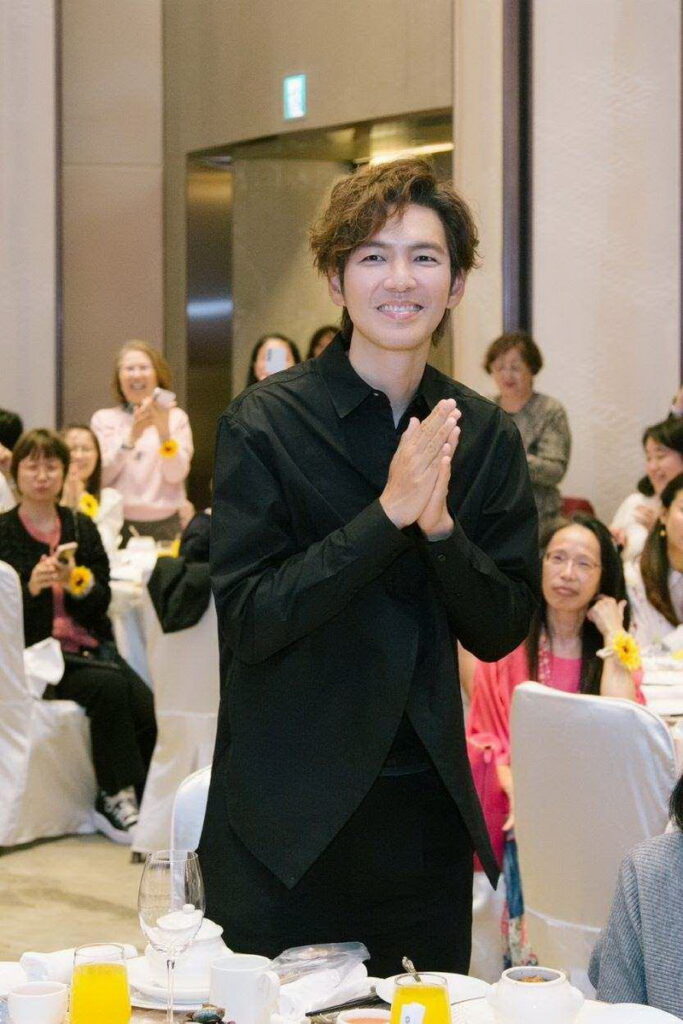 第一屆喜願大使鍾漢良,低調出席晚會支持公益。(喜願協會提供)