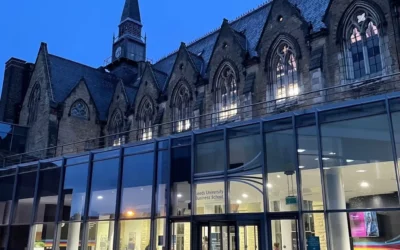 英國里茲大學商學院：開啟卓越學術與職業發展之門