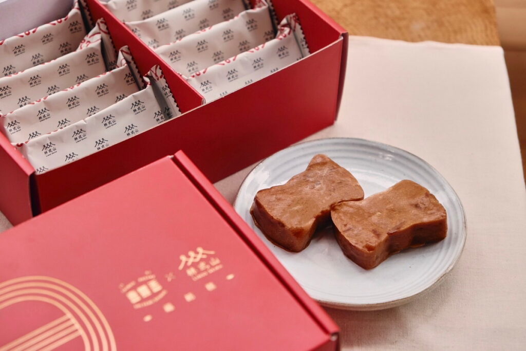 蝴蝶結造型鳳梨酥品牌林弎山蛇年與喜豐香1985結合的新年獻禮，福結糕1231新竹巨城開賣/圖:品牌提供