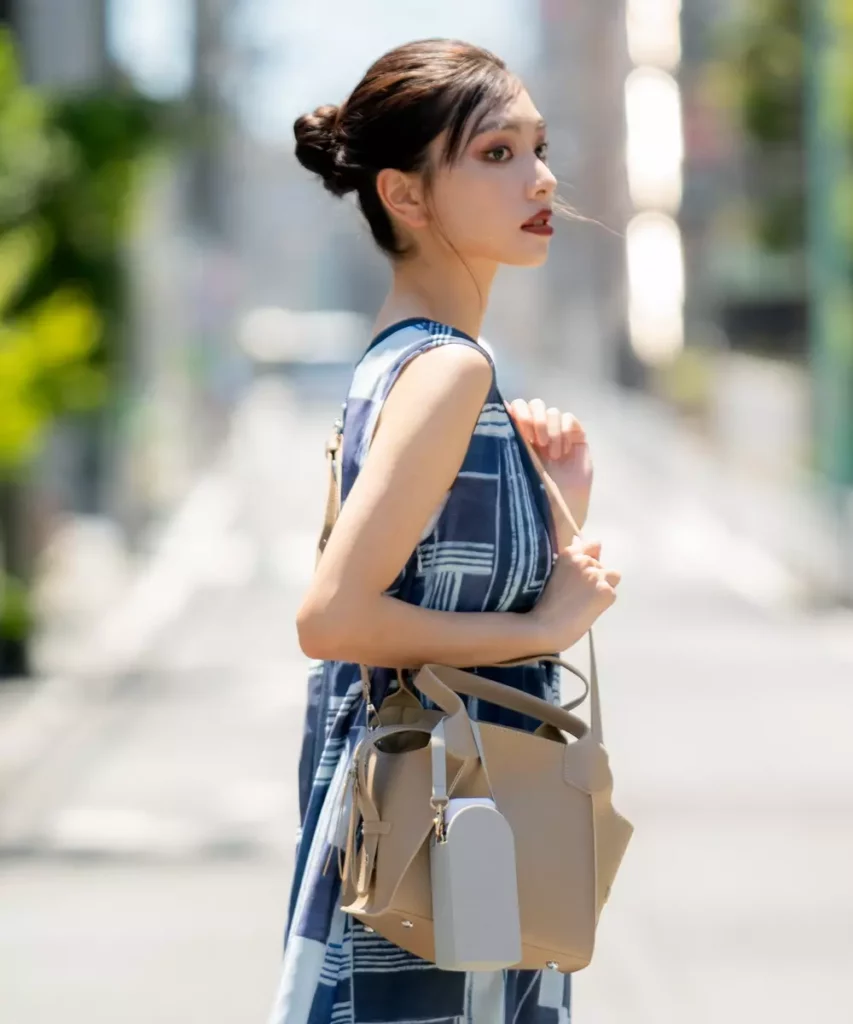 Wpc.素面POCHETTE TINY 斜背遮光降溫傘_
