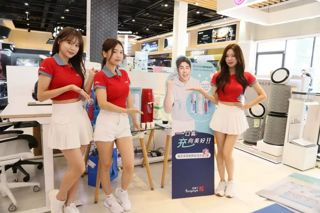 全國電子也同步推動永續環保行動，sodastream鋼瓶交換價每瓶550元，兩瓶一起購再折100元，讓消費者享受便利換瓶的同時，也能以更優惠的價格持續享受清涼氣泡生活