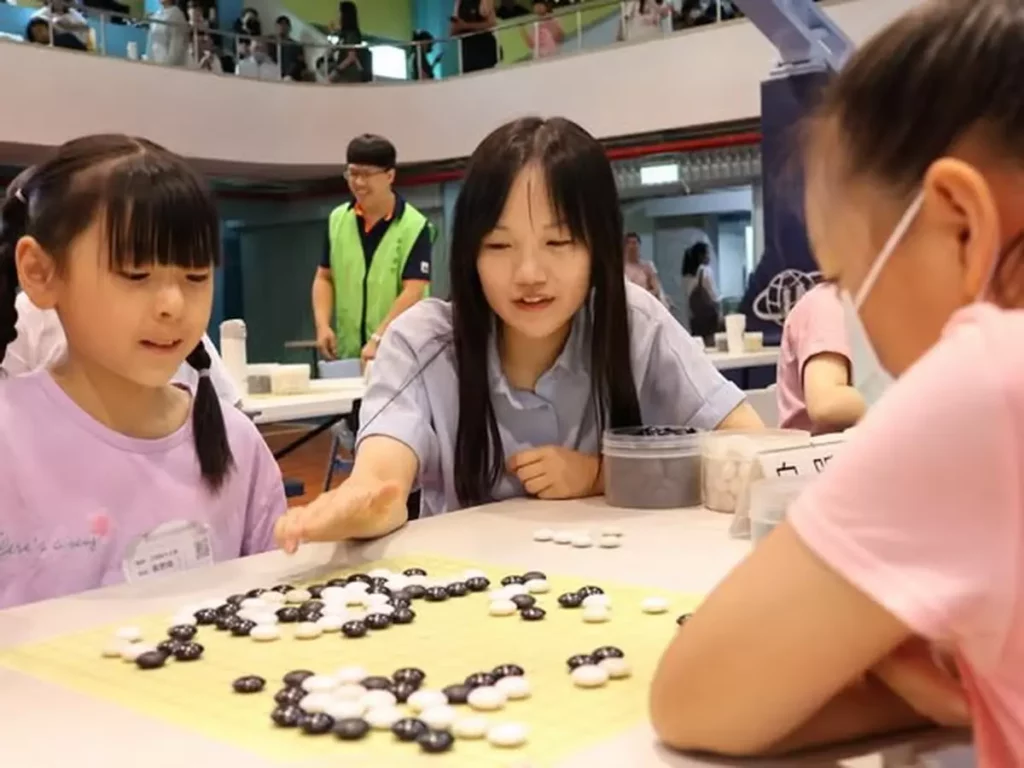 職業棋士駐場覆盤