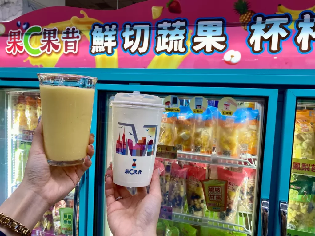 萊爾富果C果昔新口味「楊枝甘露」，也同步推出新杯裝。