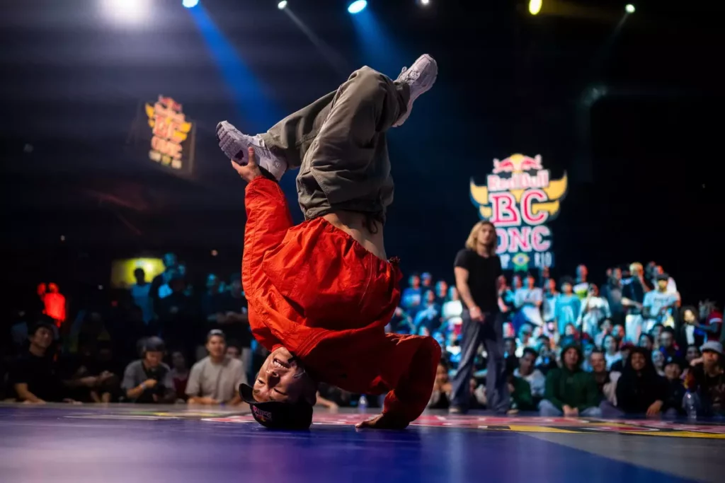 來自日本的地主選手B-Boy Shigekix 在 2020 年成為 Red Bull BC One 史上最年輕世界冠軍，更是亞運金牌得主。（Red Bull提供）