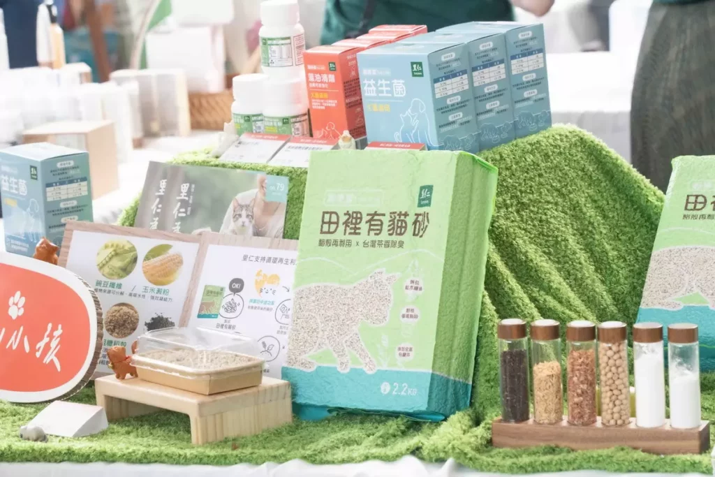 里仁「2025永續飲食生活節」舉辦低碳市集，匯集在地小農與永續職人等，提供本土蔬果、