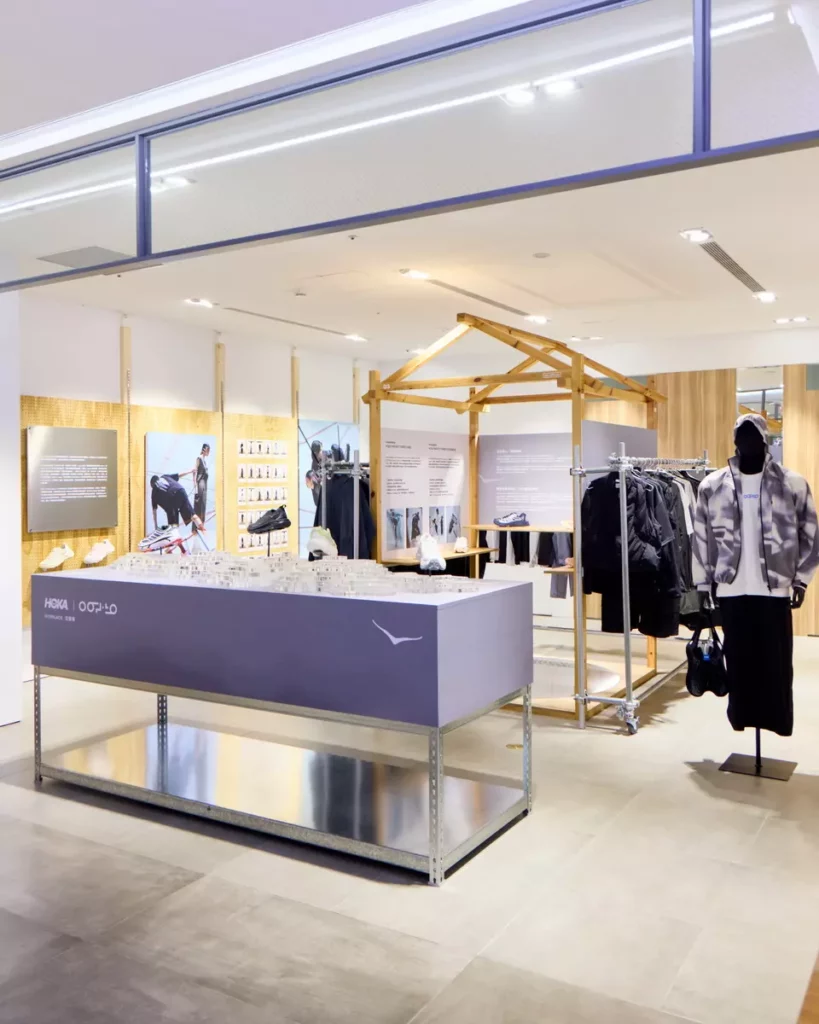 HOKA × oqLiq攜手WHITEROCK 信義A13微型展覽_全景