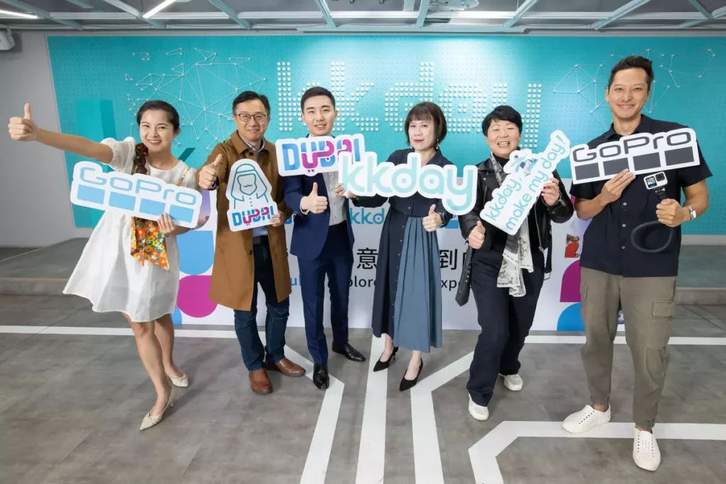 由左至右，分別為內容創作者邱怡澍Joyce、杜拜旅遊及商業推廣局國際運營部經理陳海峰、杜拜旅遊及商業推廣局國際運營部高級經理丘維寧、KKday全球市場總經理陳葦如、KKday全