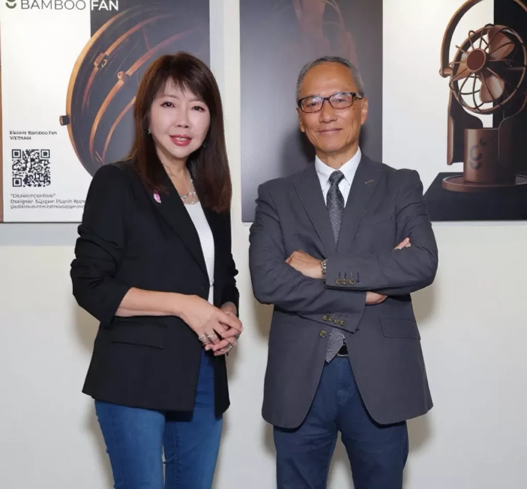 銘傳大學校友服務處處長，也是僑委會前委員長吳新興，與盧蔓菁委員相識多年，對於這次捐贈表達感謝，也特別分享與盧蔓菁委員的深厚淵源。
