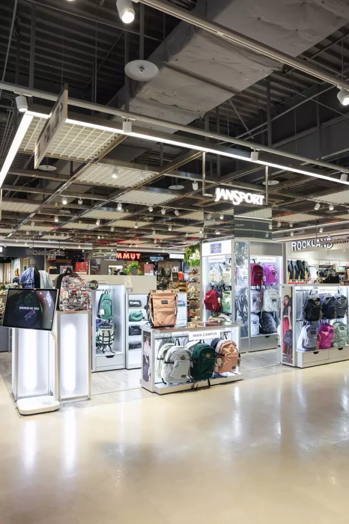 _JanSport A11 Store