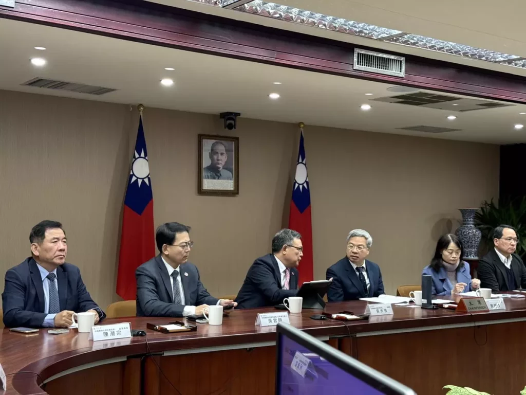 台灣連鎖加盟促進協會日前拜會經濟部長龔明鑫,就「2026世界連鎖加盟年會」在台舉辦規劃進行說明與交流