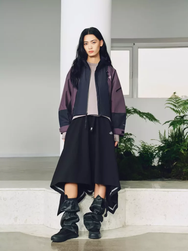 _TNF 女款深藍色DRYVENT防水可打包連帽衝鋒衣