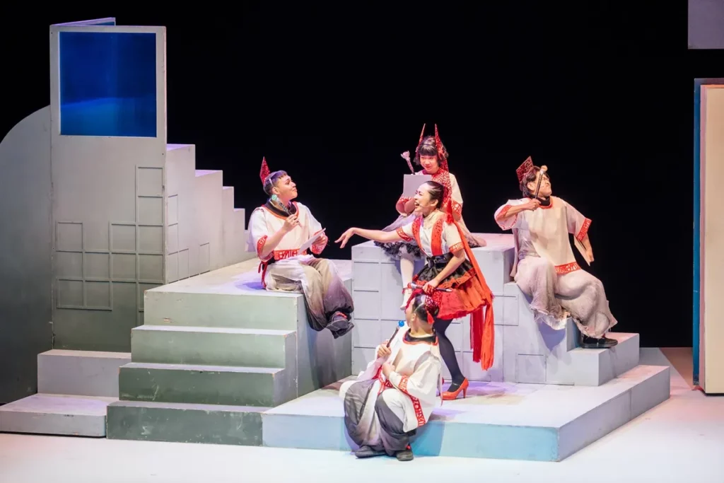 「藝起進劇場—音樂劇篇」由連續3年獲選臺中市傑出演藝團隊的「刺點創作工坊」擔綱演出,展現充滿想像力與感染力的舞台魅力。(圖/歌劇院提供攝影:林峻永)