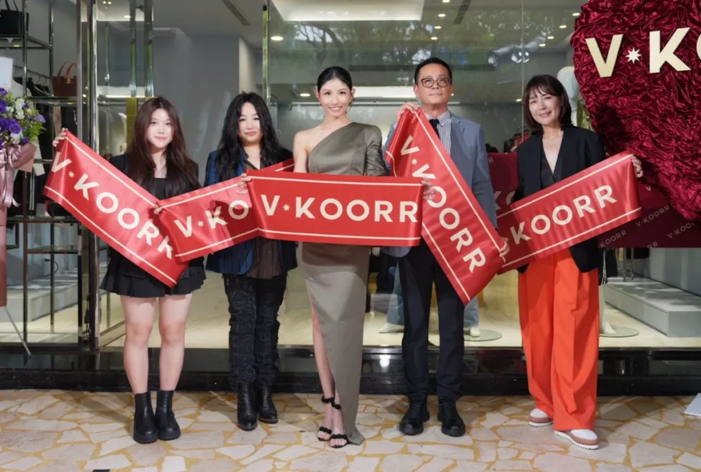 紅毯高訂到街頭時尚 林薇 全新選品店 V.KOORR 盛大開幕 李千娜 完美駕馭高定禮服 率性時尚姿態成全場焦點